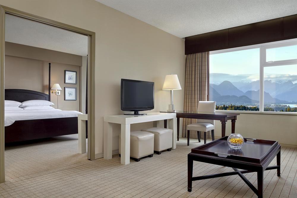Sheraton Vancouver Guildford Hotel Суррей Екстер'єр фото
