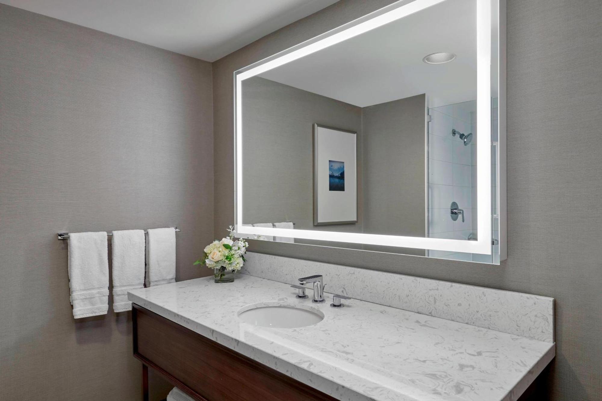 Sheraton Vancouver Guildford Hotel Суррей Екстер'єр фото
