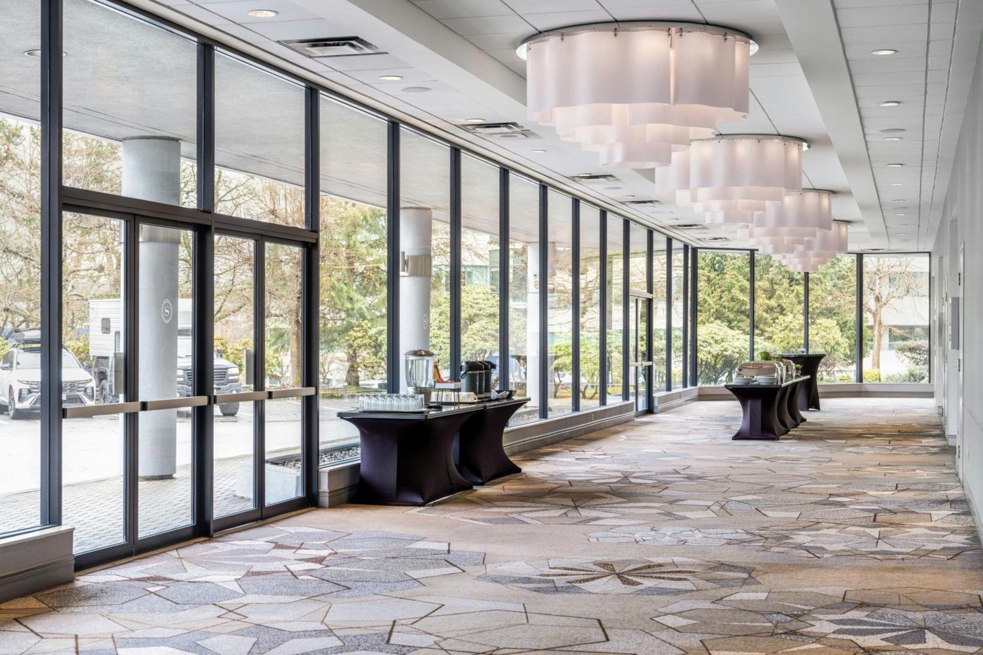 Sheraton Vancouver Guildford Hotel Суррей Екстер'єр фото