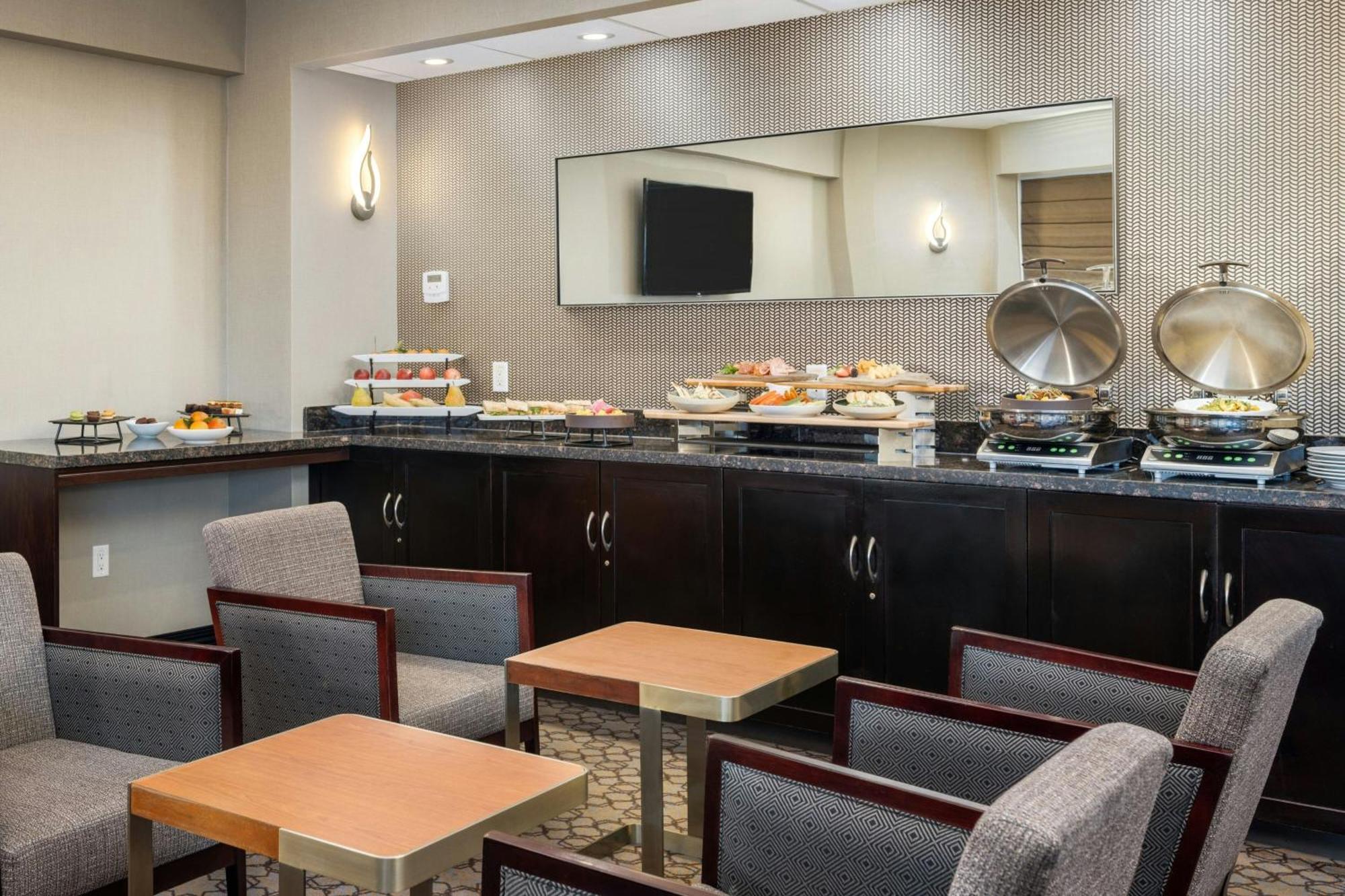 Sheraton Vancouver Guildford Hotel Суррей Екстер'єр фото